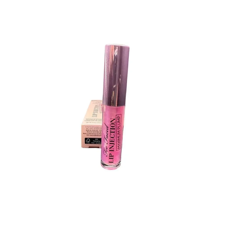 Lip Injection Maximum Plump Extra Strength Lip Plumping Gloss- Brand new in box